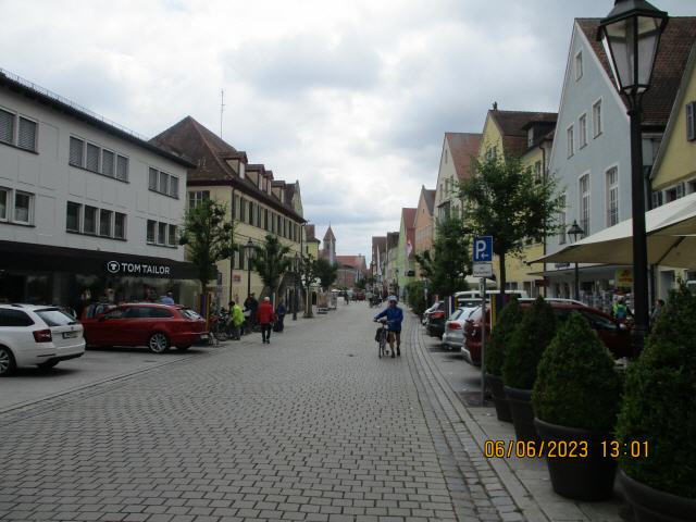 Gunzenhausen  ist eine Stadt im mittelfränkischen Landkreis Weißenburg-Gunzenhausen. Der staatlich anerkannte Erholungsort liegt am Altmühlsee. Mit etwa 16.000 Einwohnern ist Gunzenhausen die zweitgrößte, von der Fläche her mit 82,73 Quadratkilometern drittgrößte Gemeinde des Landkreises.