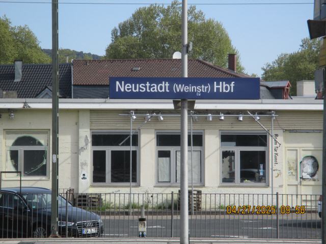 Neustadt/Weinstr. Hbf